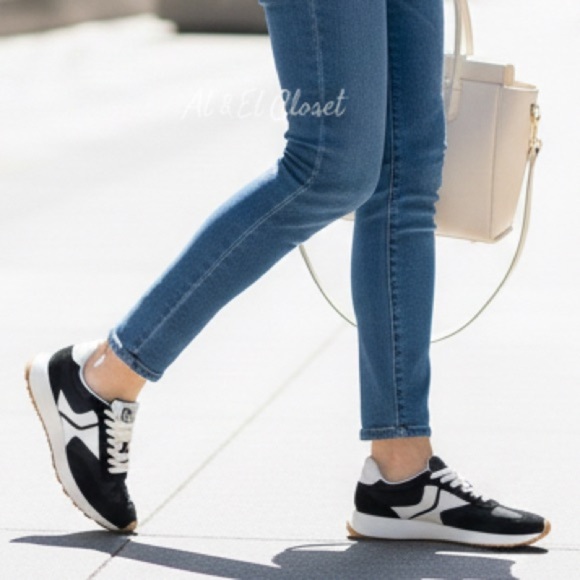Steve Madden Shoes - Steve Madden Kendrix Black White Lace-Up Sneakers Women’s Sz 8 New With Box